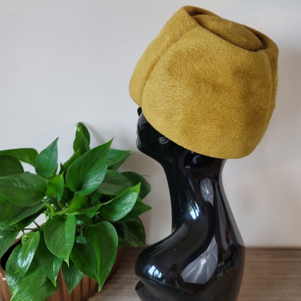 VTG 60s Miss Dior Structured Gumdrop Hat - Picture 4 of 13